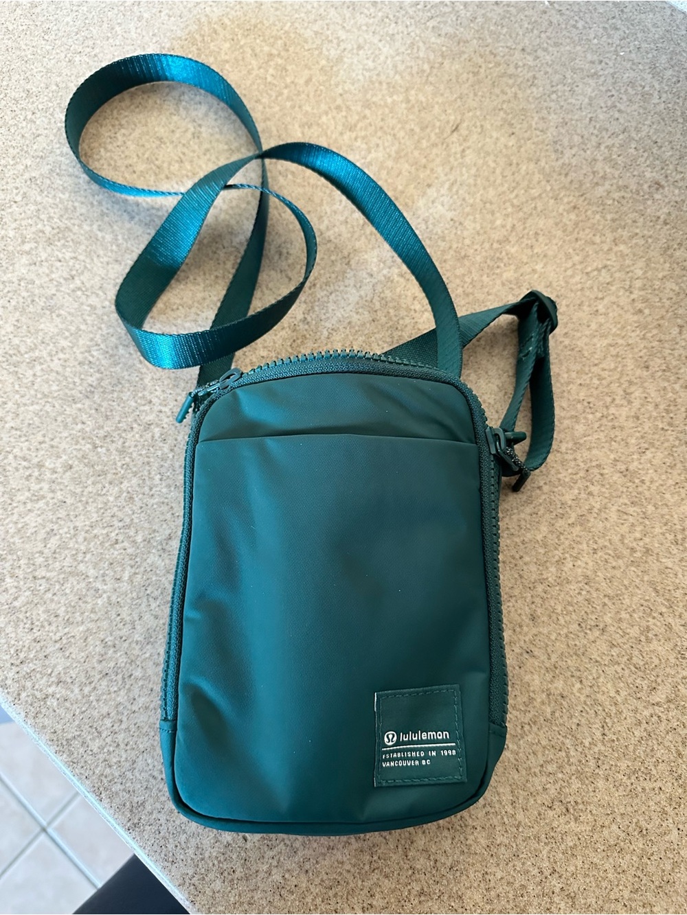 Lululemon crossbody bag